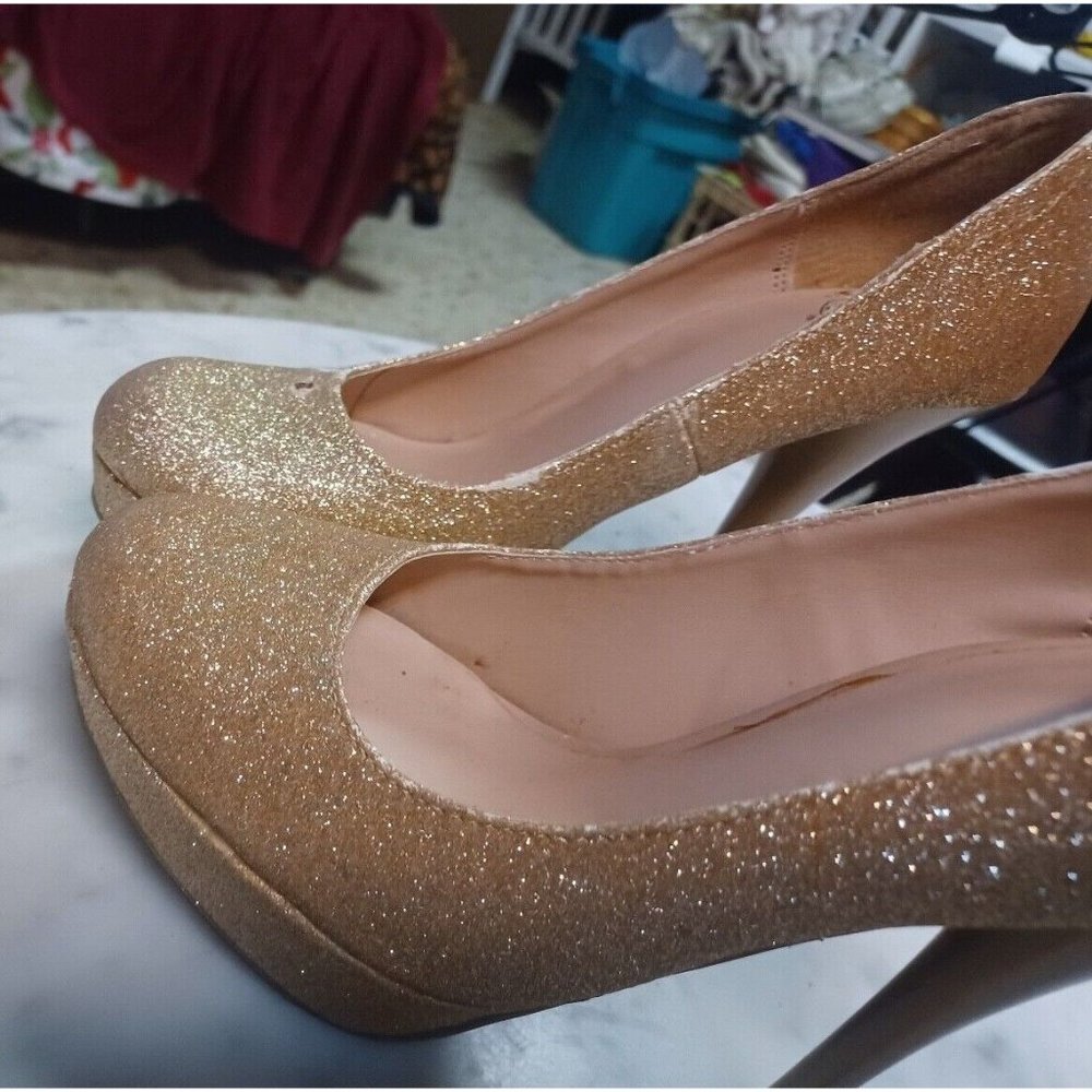 SM New York 5" Heels Glittery Gold Size 7.5